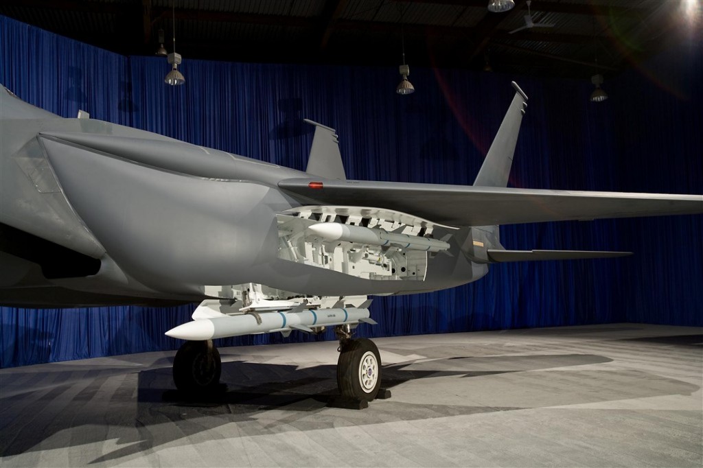 F-15 Silent Eagle's internal weapons carriage