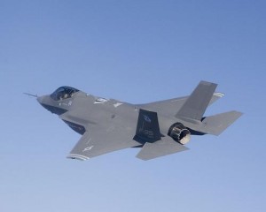 Lockheed_Martin_F-35_Lightning_II_inflight