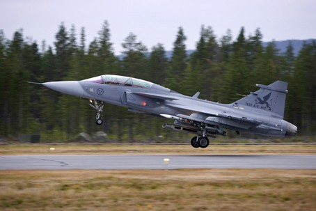 Gripen fires Meteor missile for the first time