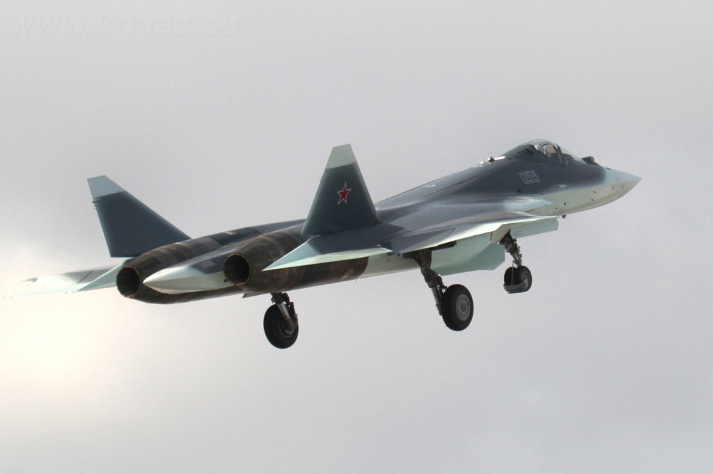 t-50_takes-off_Su-PAKFA