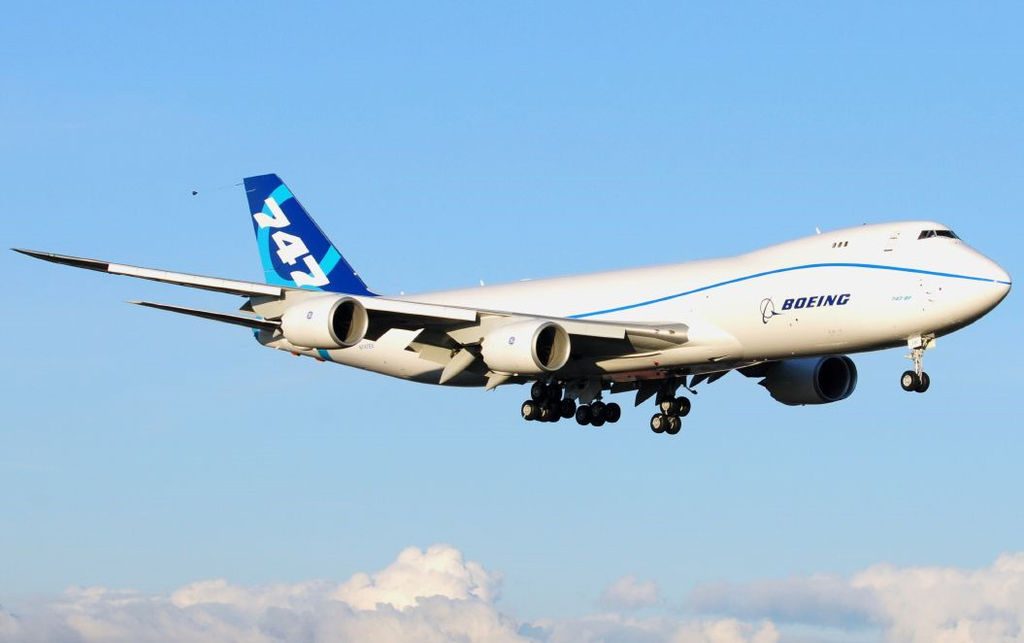 Boeing_747-8f